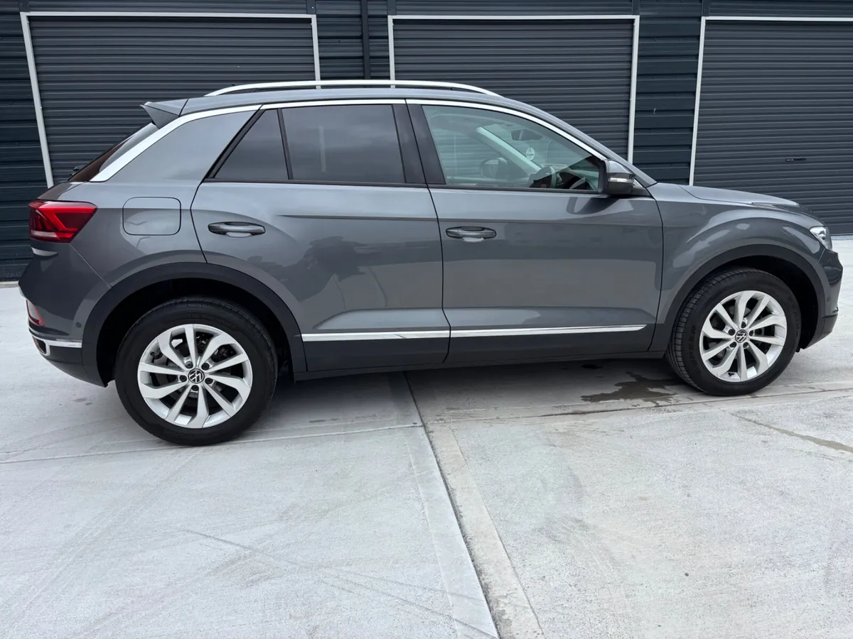 2023 Volkswagen T-Roc STYLE 1.5 TSI 150 HP DSG - Image 1