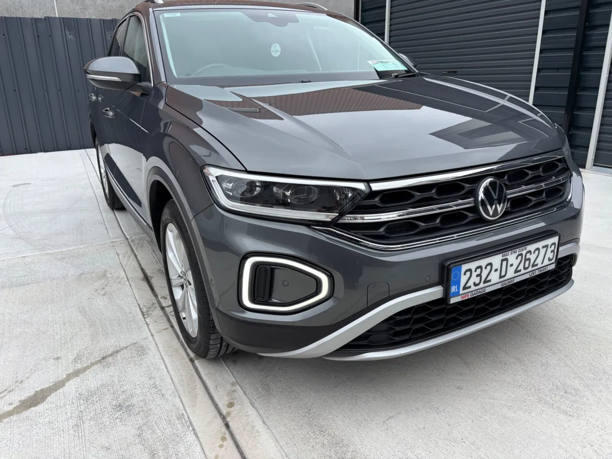 2023 Volkswagen T-Roc STYLE 1.5 TSI 150 HP DSG - Image 6