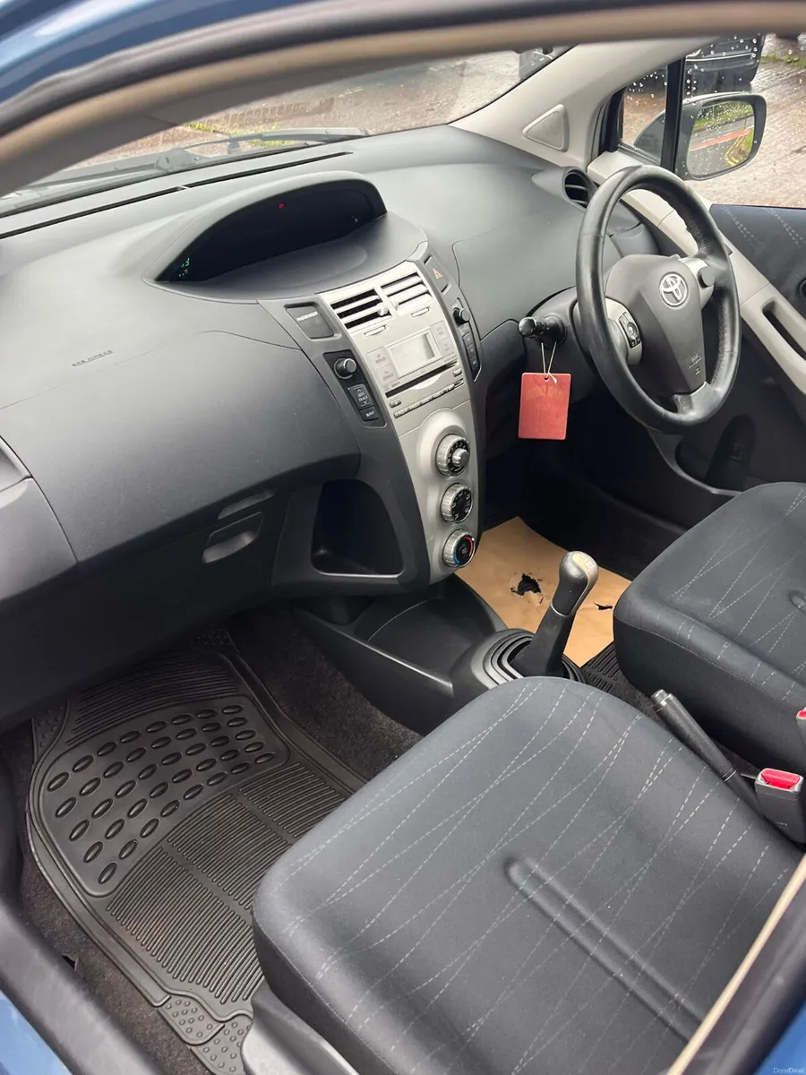 Toyota Yaris 2007 - Image 6