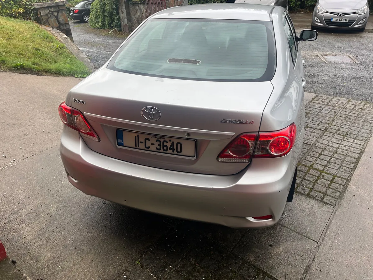 Toyota Corolla 2011 - Image 6