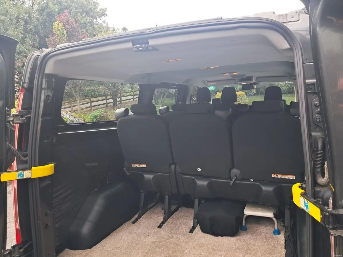 Ford Transit Custom Kombi 9 Seater 2019 - Image 3