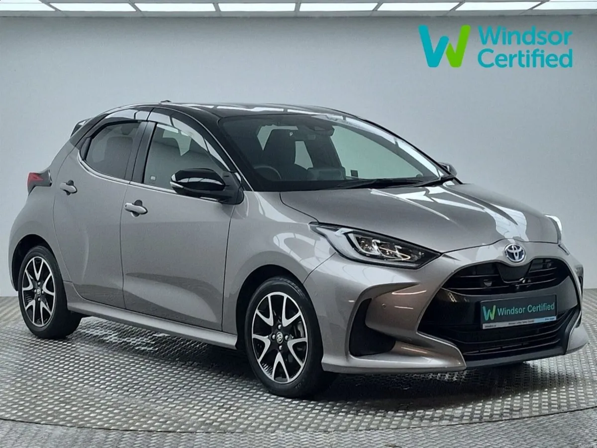 Toyota Yaris 1.5 Hybrid SOL - Image 1