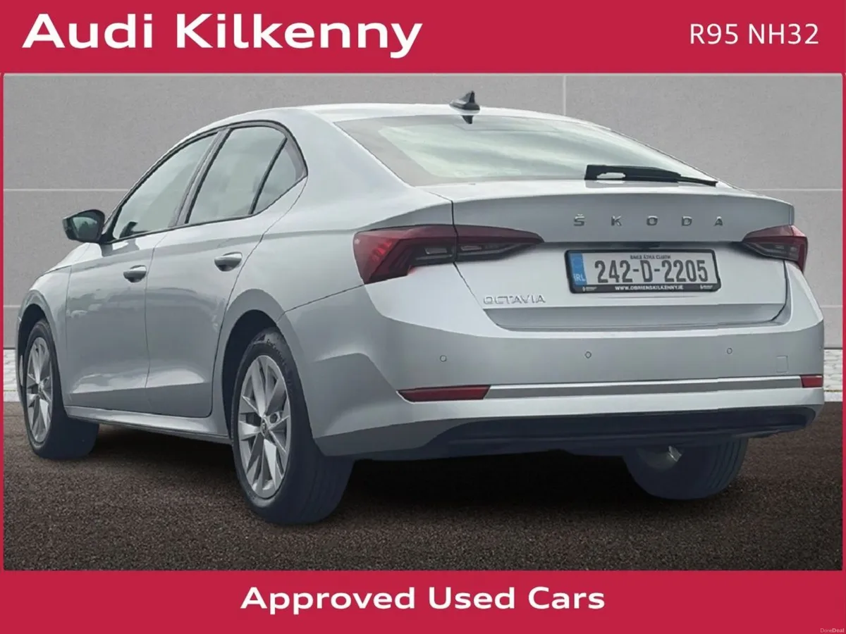 Skoda Octavia AMBITION 1.0 TSI 110 BHP 4DR *1 OWNE - Image 3