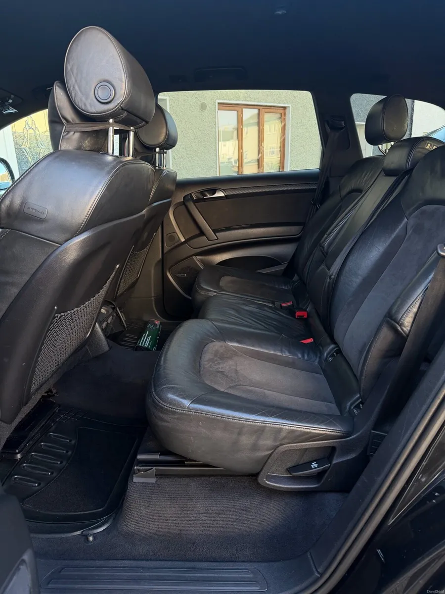 Audi Q7 - Image 6