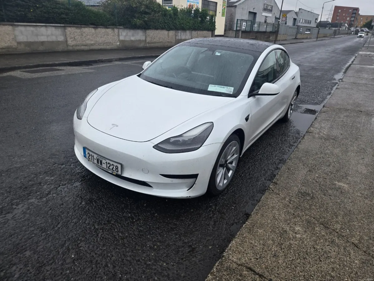 Tesla Model 3 STANDARD RANGE PLUS  REAR WHEEL DRIV - Image 1