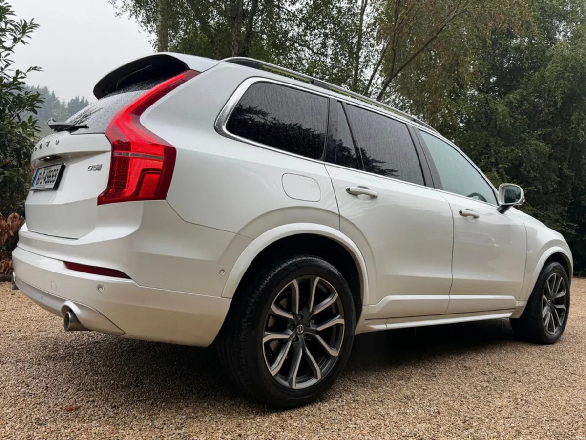 Volvo XC90 2.0 D5 MOMENTUM 225BHP ALL WHEEL DRIVE* - Image 6