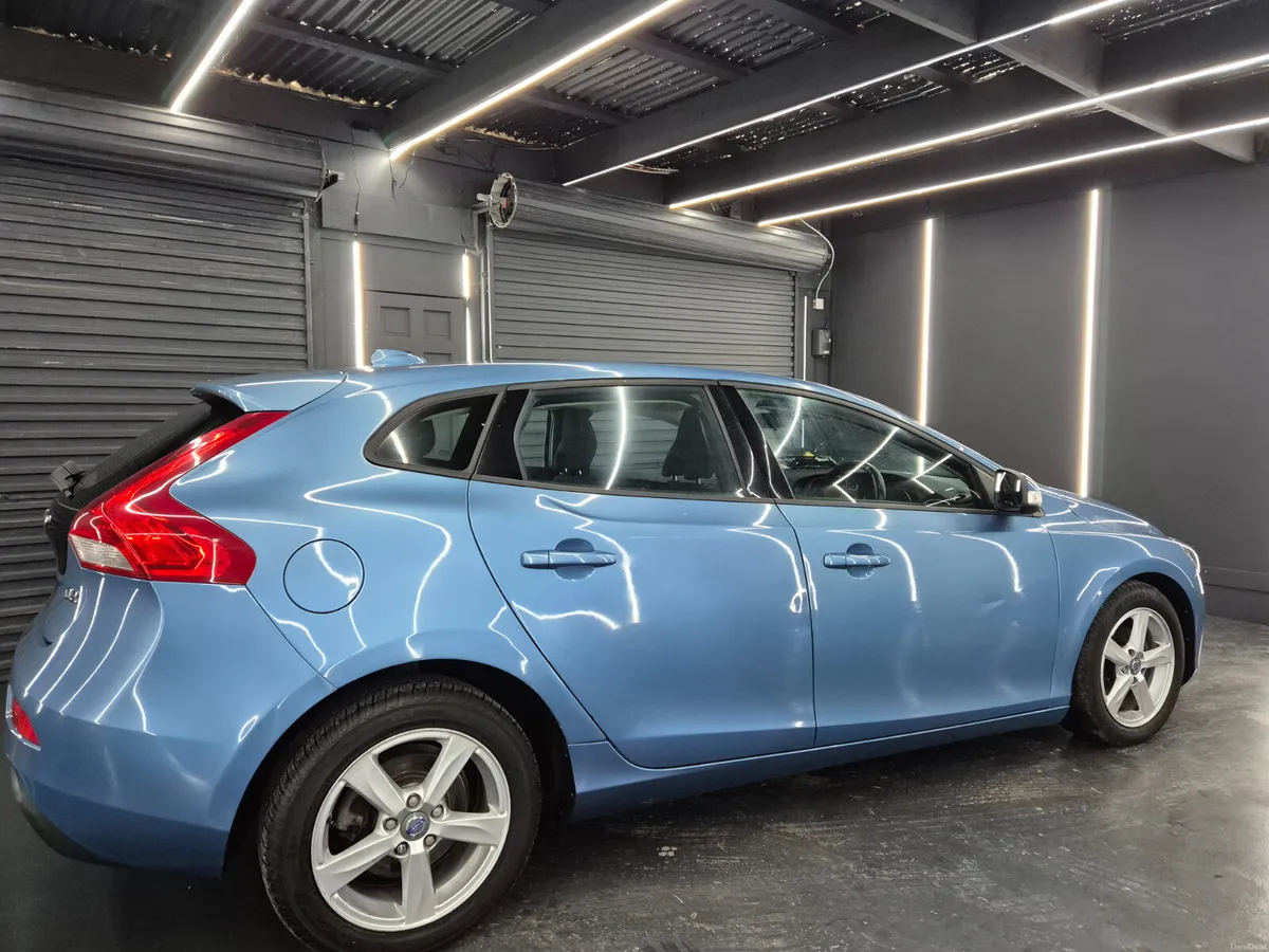 Volvo V40 2014 - Image 5
