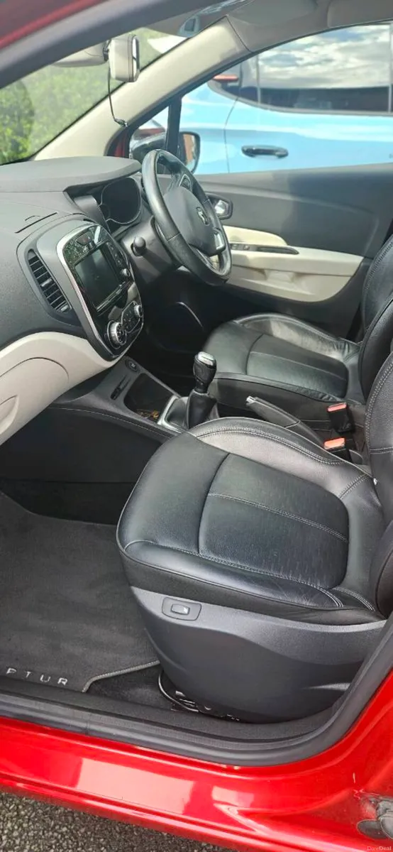 2018 Renault Captur GT Line 0.9 TCE NAV - Image 5