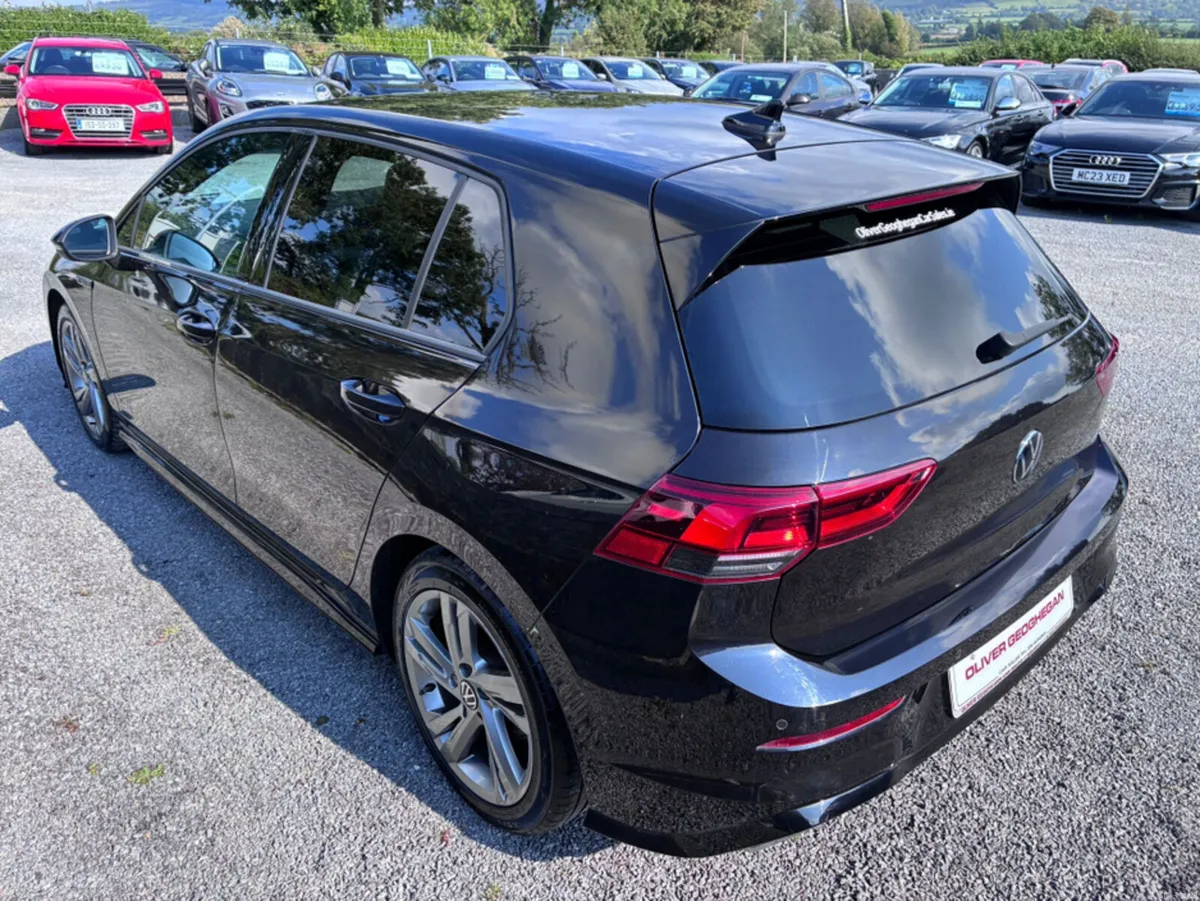 Volkswagen Golf 2.0 TDI R-LINE AUTO 150 BHP - Image 2