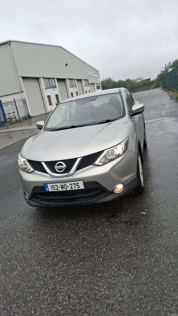 2015 Nissan Qashqai automatic - Image 3