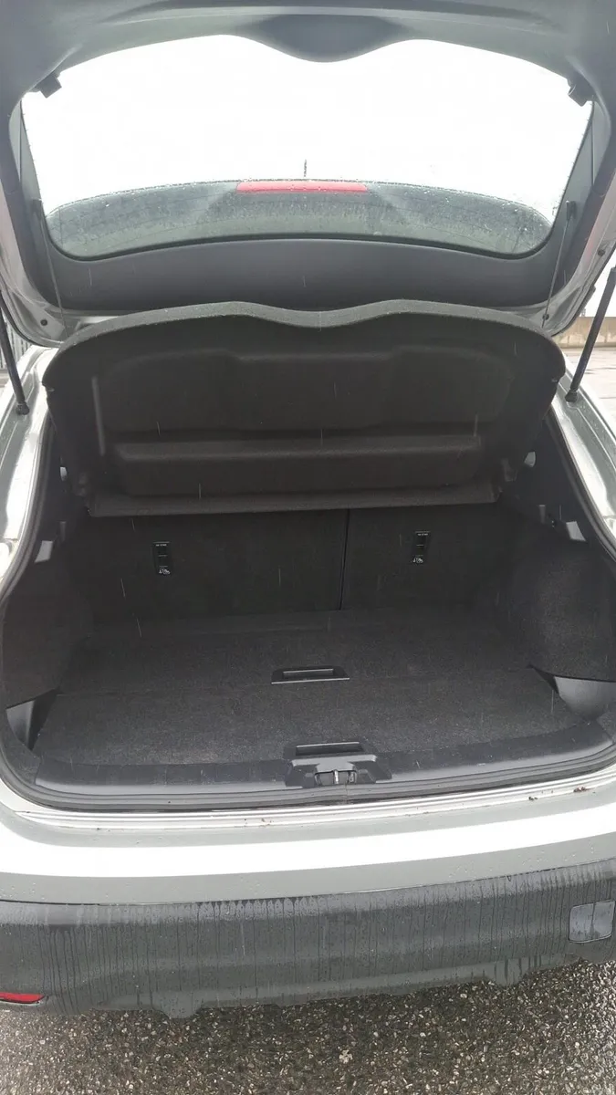 2015 Nissan Qashqai automatic - Image 6