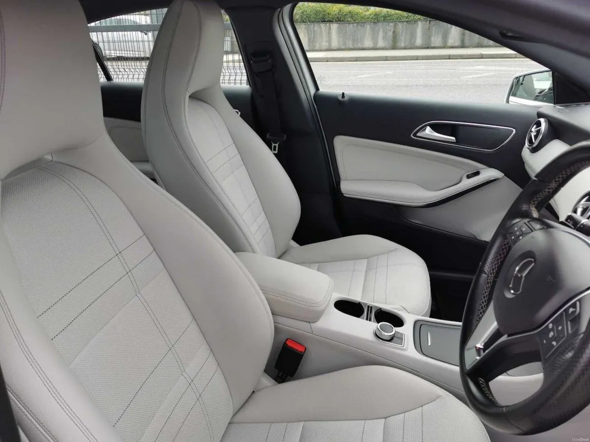 Mercedes A180 CDI BlueEFFICIENCY Sport Automatic - Image 4