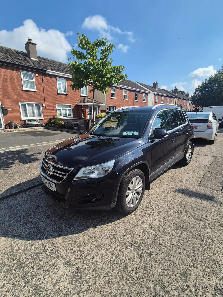 2010 VW Tiguan - Image 1