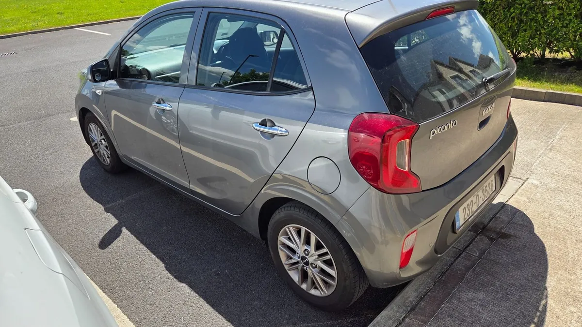 2023 (232) Kia Picanto Petrol Automatic - Image 2