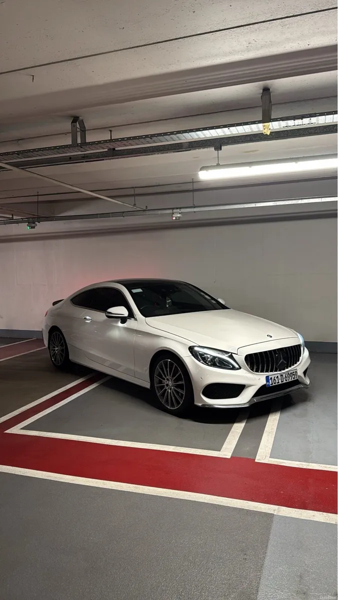 Mercedes C coupe ***PREMIUM PLUS*** - Image 1