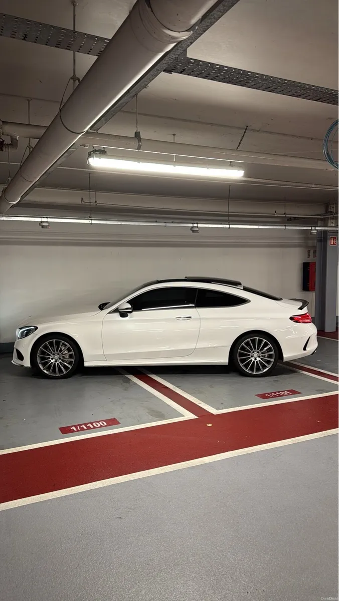 Mercedes C coupe ***PREMIUM PLUS*** - Image 6