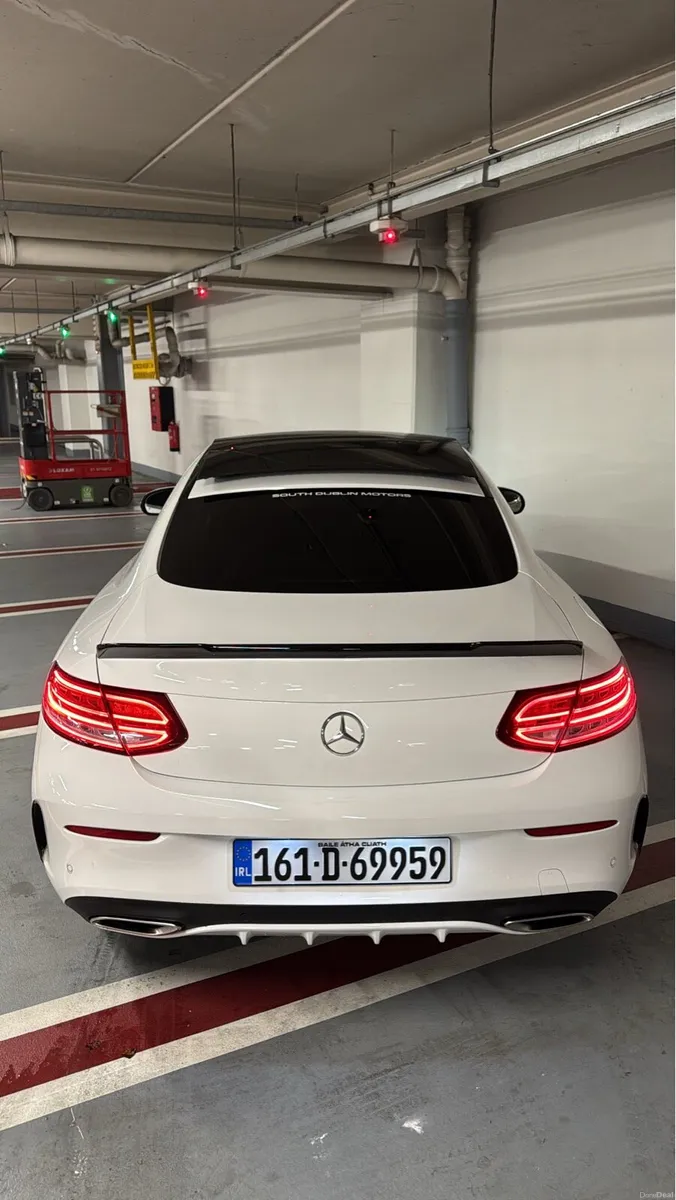 Mercedes C coupe ***PREMIUM PLUS*** - Image 4
