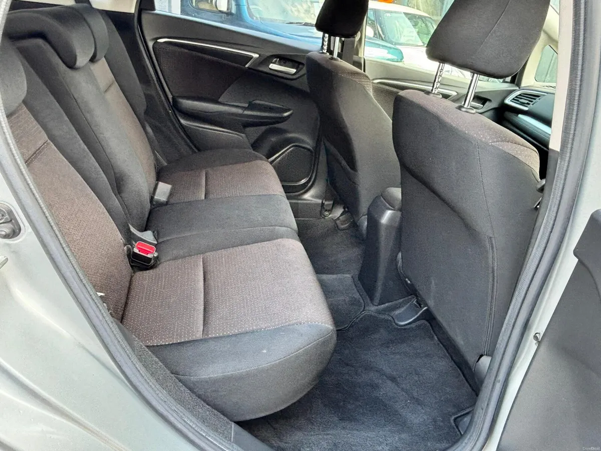 🚗 2013 Honda Fit Hybrid – Only 47,000 KM! 🚗 - Image 6