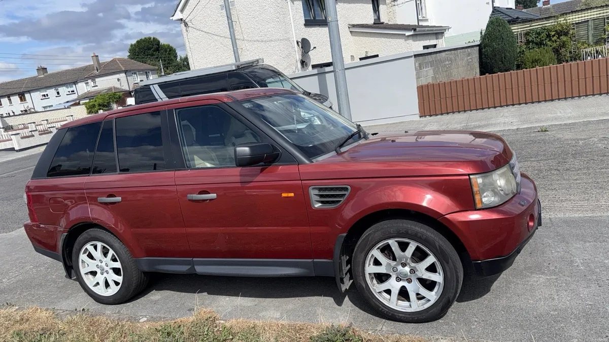 Range Rover - Image 2