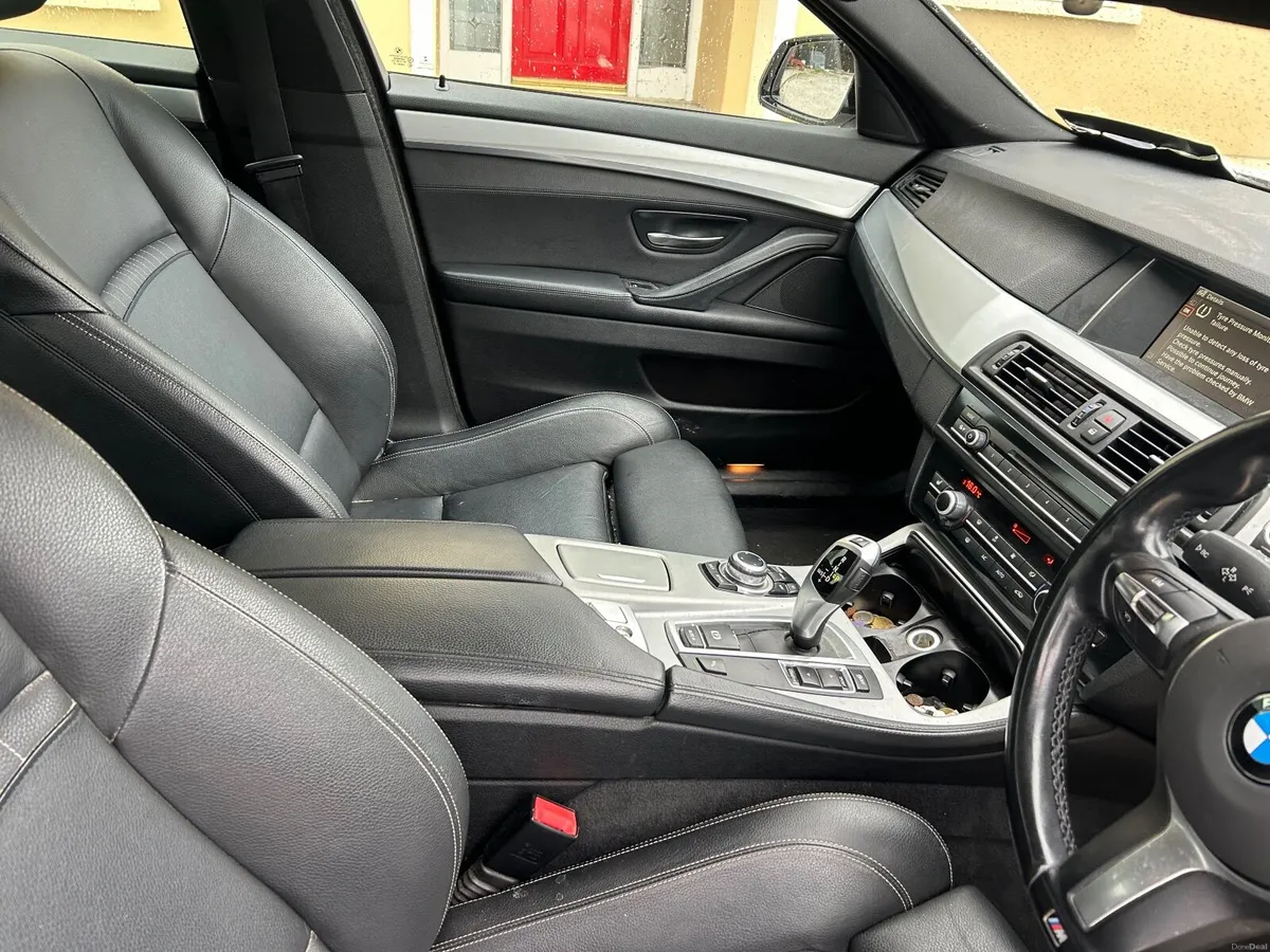 BMW 5-Series 2014 - Image 6