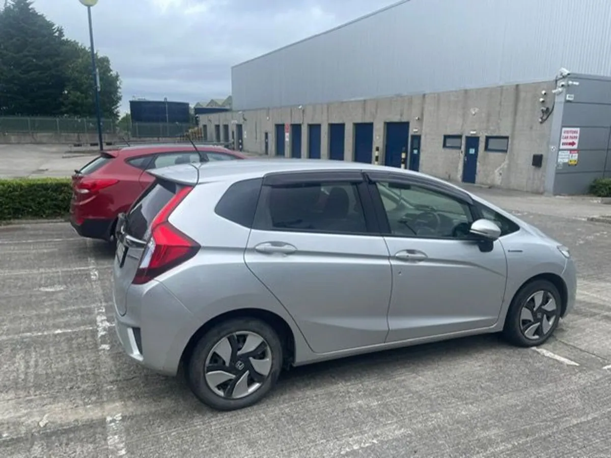 Honda Fit 2015 - Image 3