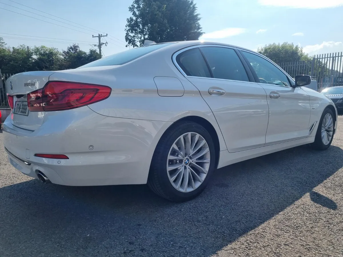 2017 BMW 5-Series Luxury Line – Japanese Import - Image 4