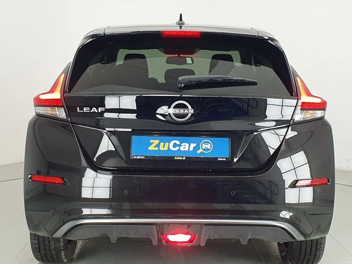 Nissan Leaf N-Connecta  150 Electric 40kWh Auto - Image 4