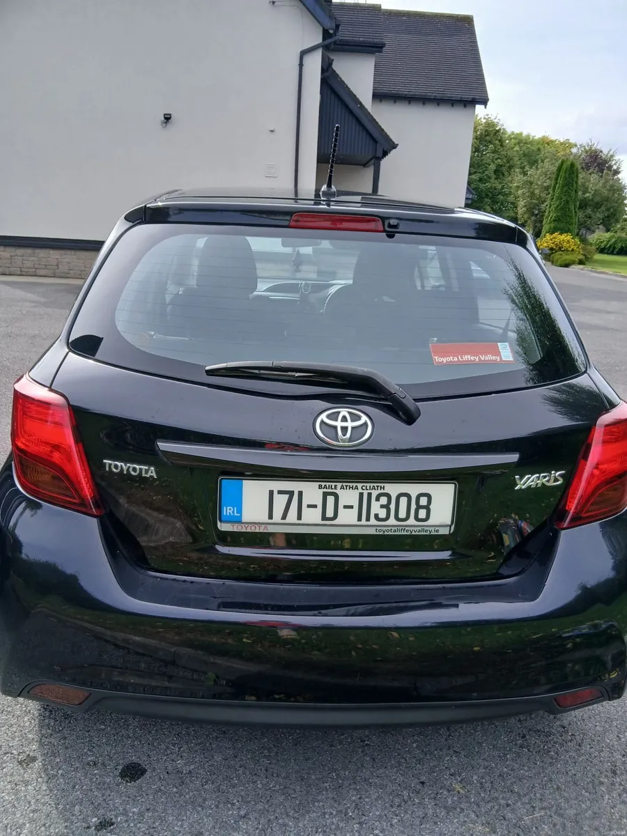 Toyota Yaris 2017 - Image 3