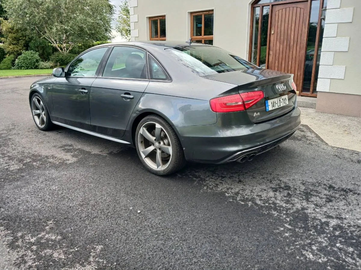 Audi A4 S-Line Black edition - Image 5