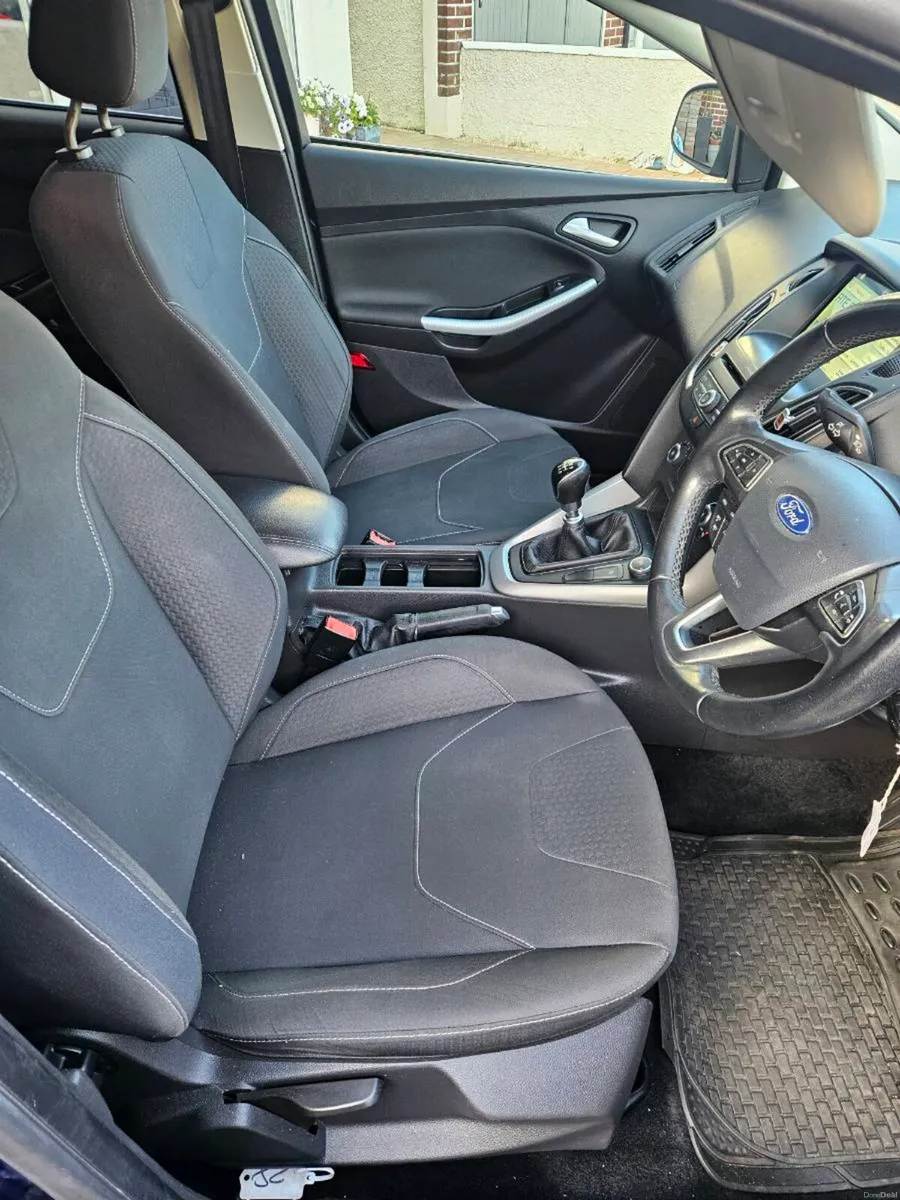 Ford Focus Estate - Image 5