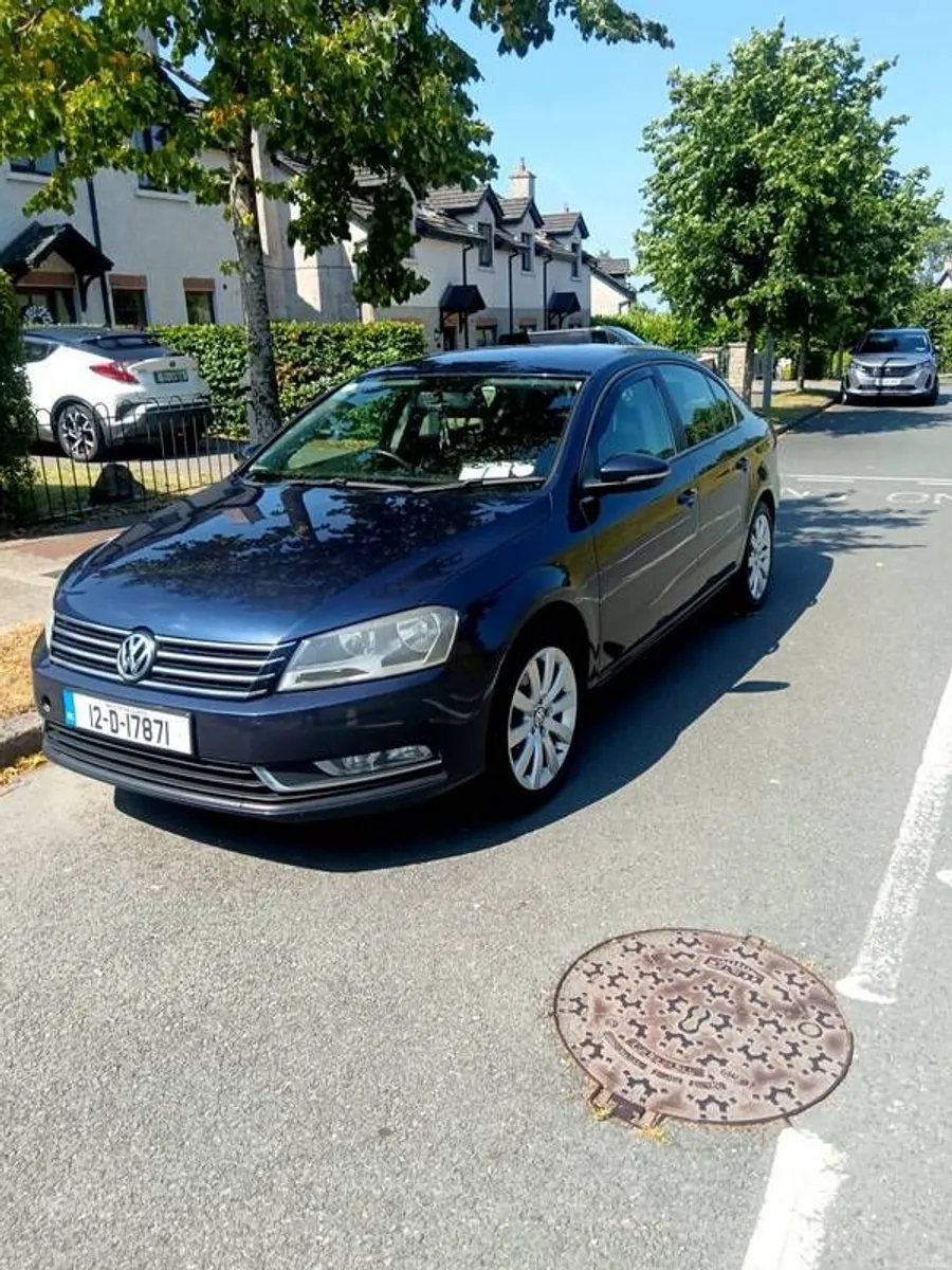 2012 Volkswagen Passat - Image 1