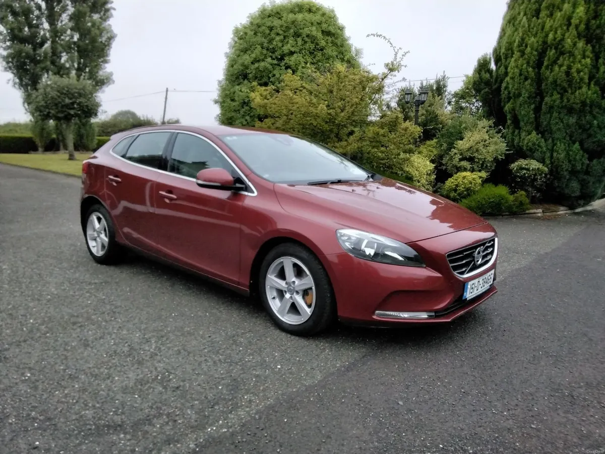 2015 Volvo V40 1.6 Diesel  NCT TO SEPTEMBER 2027 - Image 1