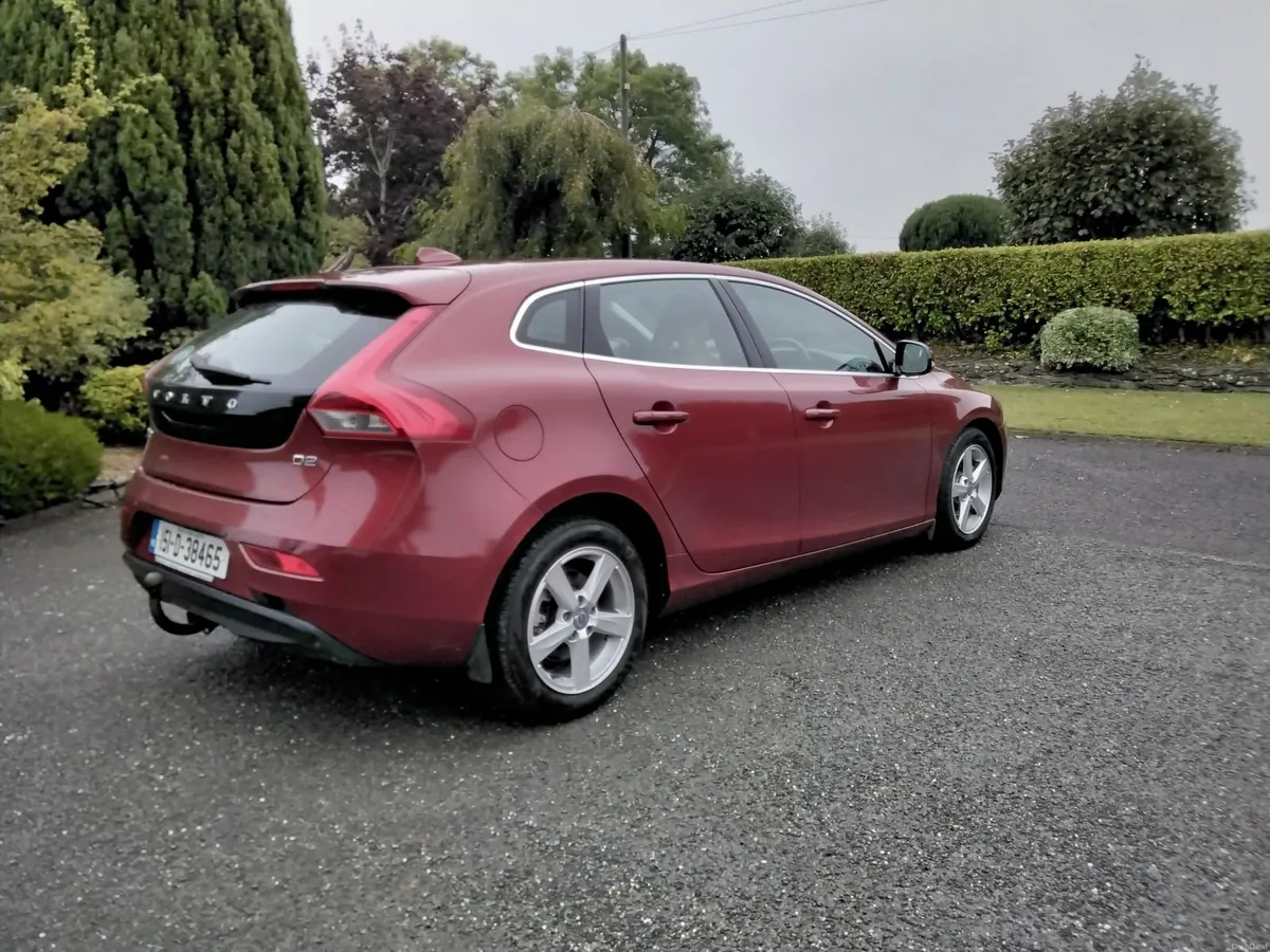 2015 Volvo V40 1.6 Diesel  NCT TO SEPTEMBER 2027 - Image 3