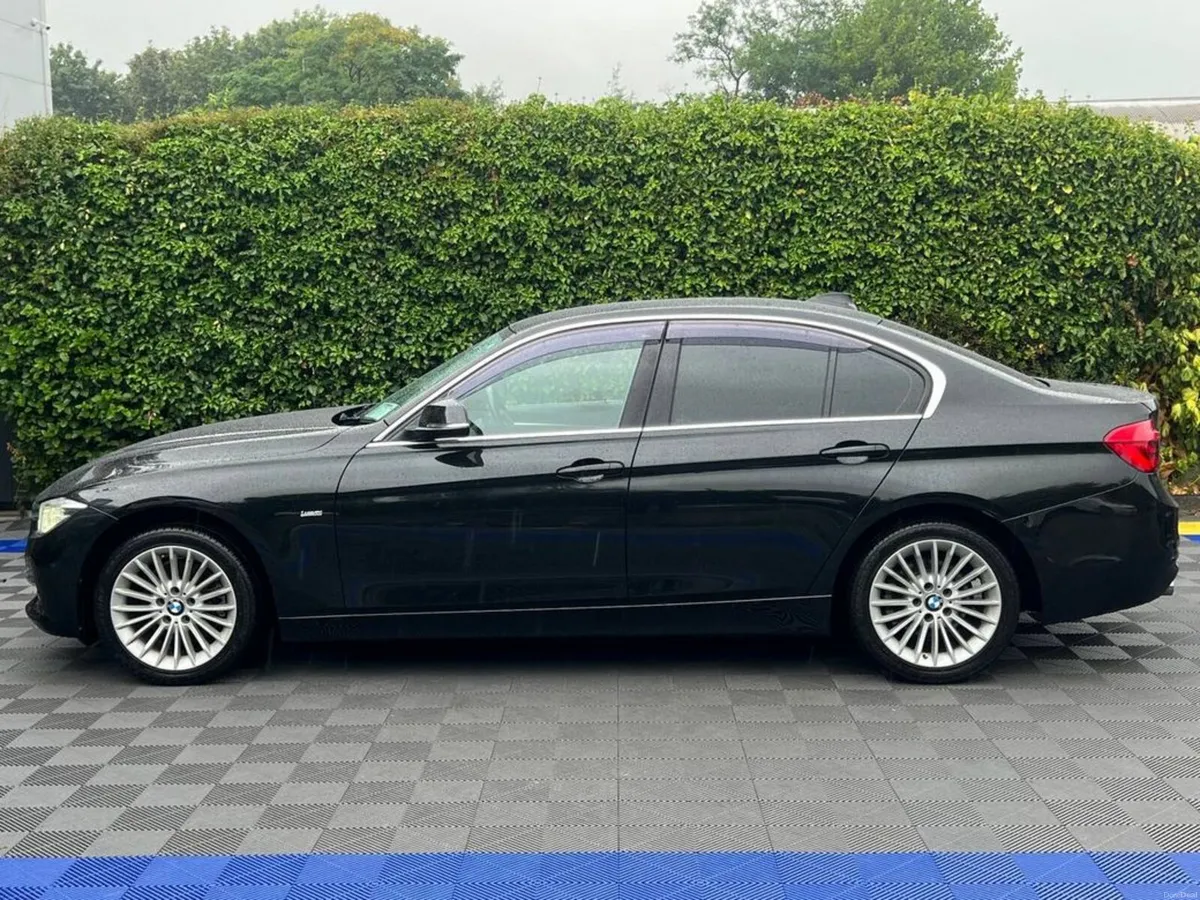 BMW 3-Series 320D LUXURY LINE AUTO // LEATHER HEAT - Image 3