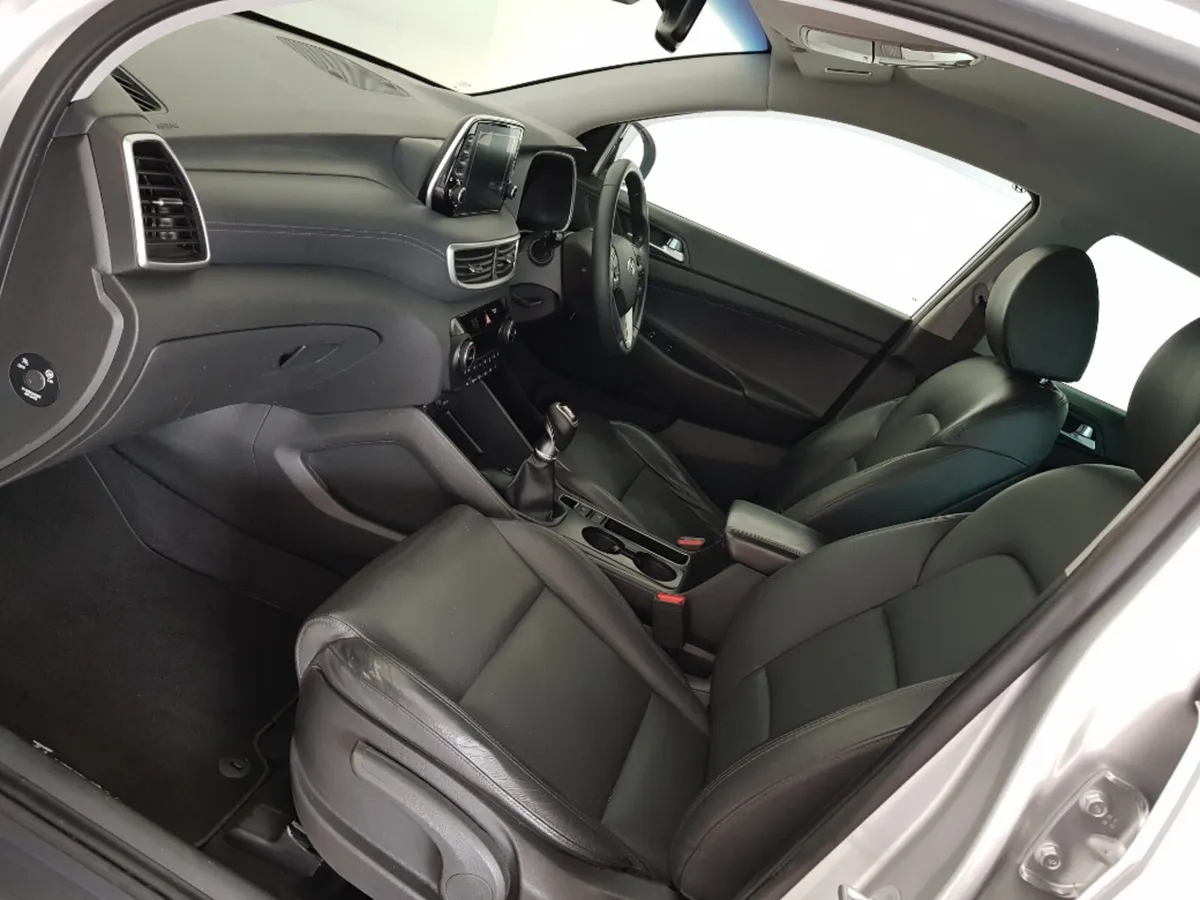 Hyundai Tucson ix35 Executive Plus 5DR - Image 5