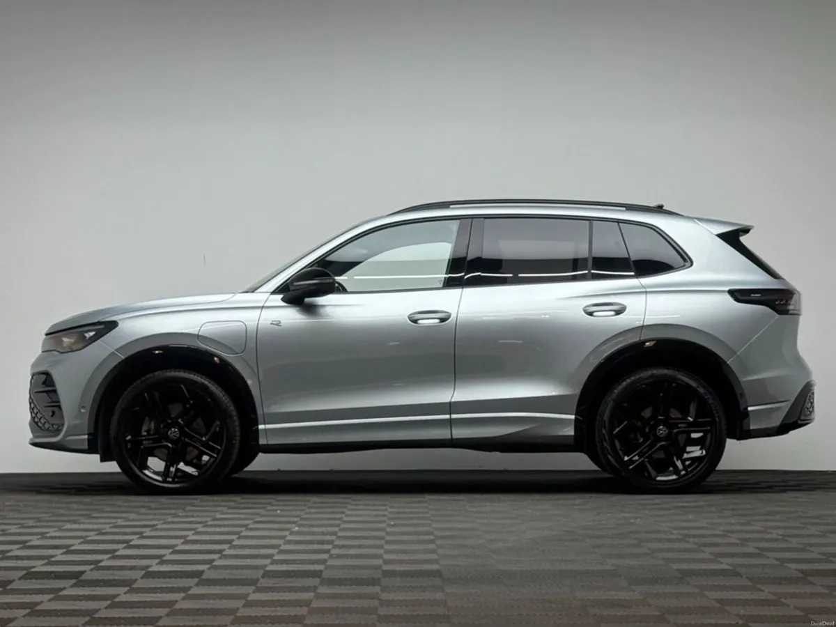 Volkswagen Tiguan R-LINE 1.5 TSI PHEV DSG - Image 4
