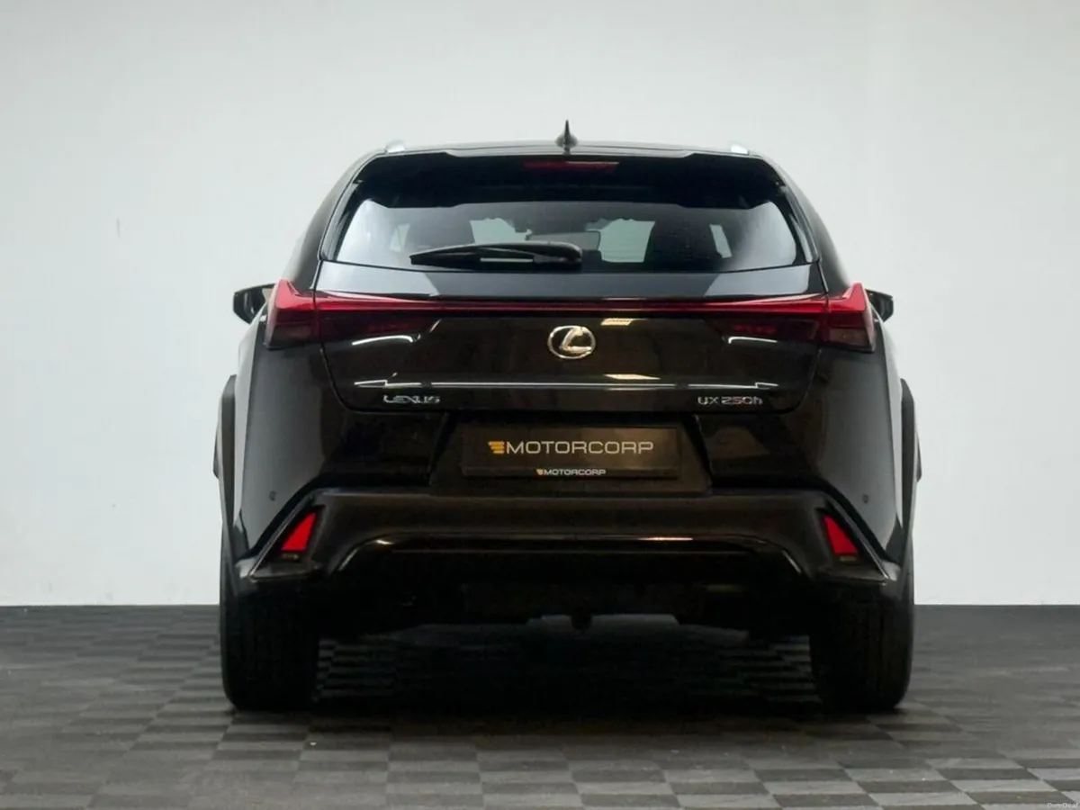 Lexus UX 250H F SPORT DESIGN - Image 6