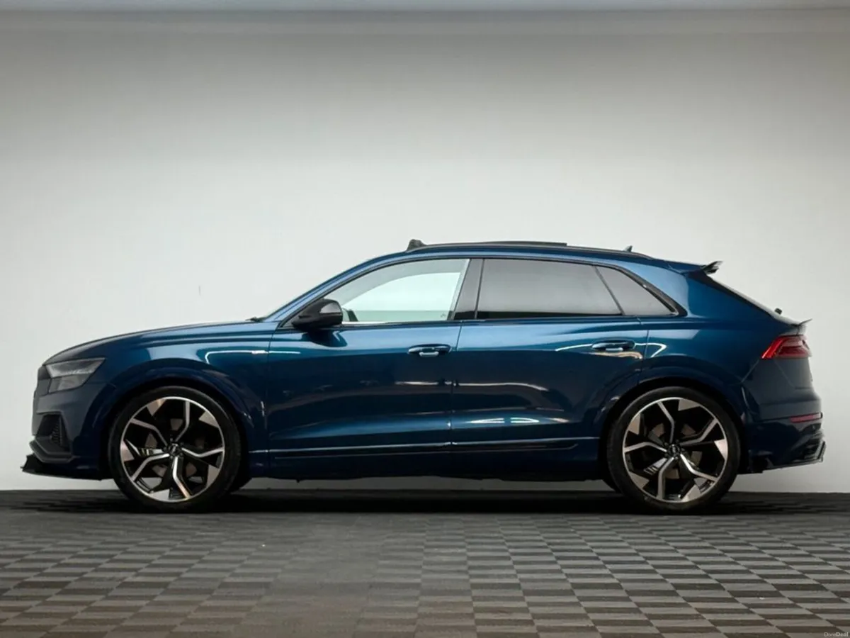 Audi Q8 S LINE BLK ED 50 3.0 TDI *HUGE SPEC* - Image 4