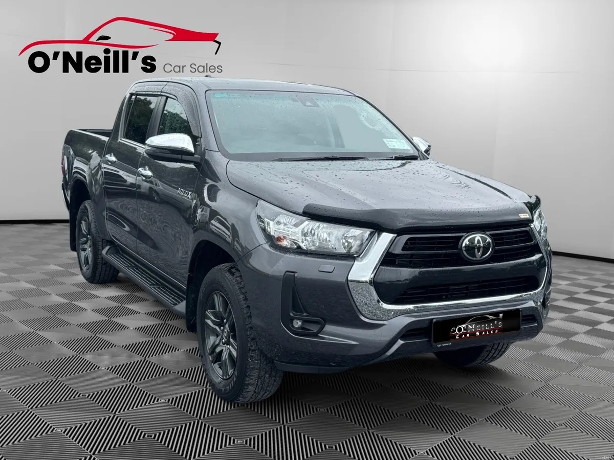 Toyota Hilux 2.8 SR5 MANUAL #448 - Image 3