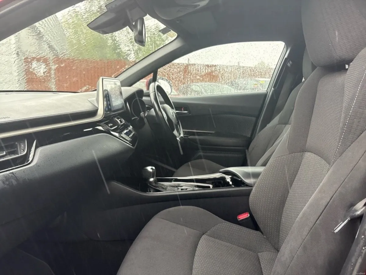 Toyota C-HR C-HR HYBRID SPORT - Image 6