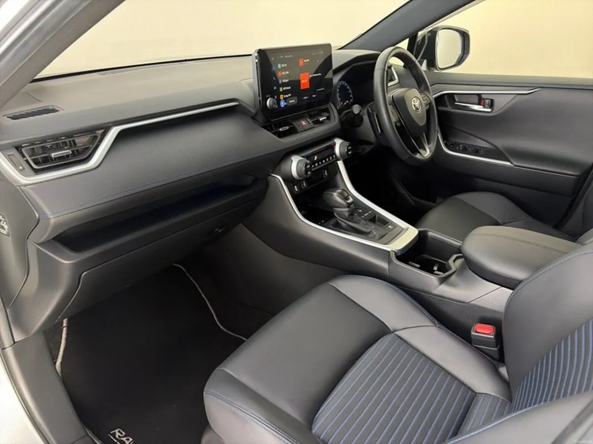 Toyota RAV4 HYBRID SPORT - Image 6