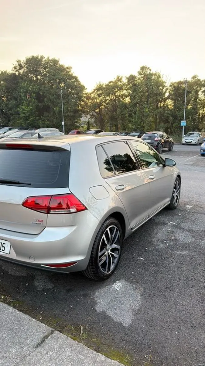 2014 Volkswagen Golf - Image 5