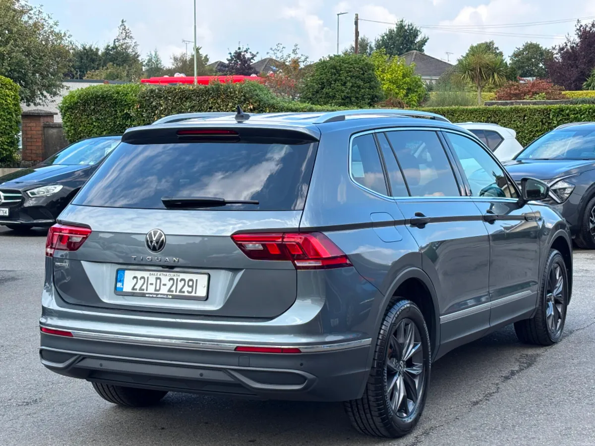 Volkswagen Tiguan ALLSPACE LIFE 2.0TDI 150BHP AUTO - Image 5