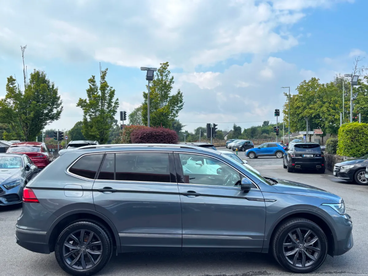 Volkswagen Tiguan ALLSPACE LIFE 2.0TDI 150BHP AUTO - Image 4