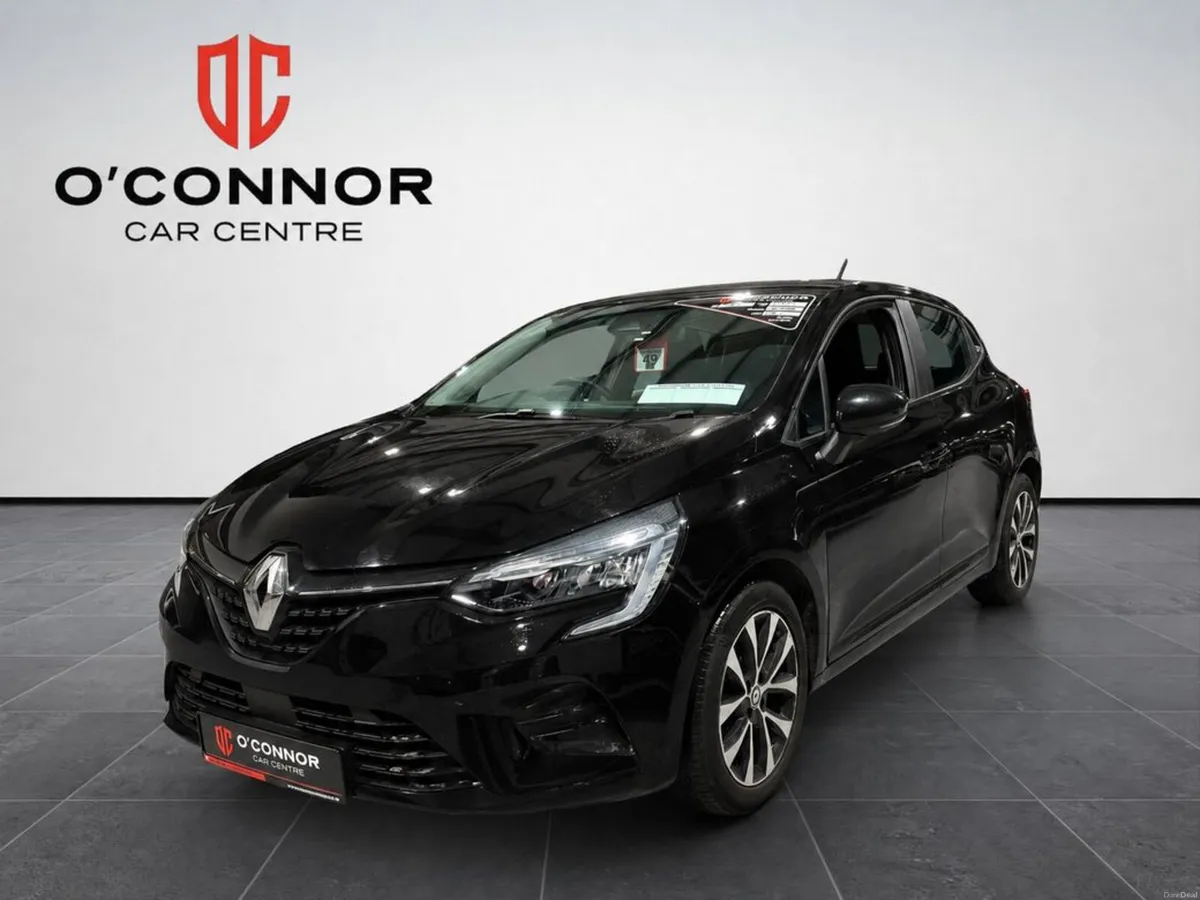 Renault Clio Black, stylish and easy on fuel — the - Image 1