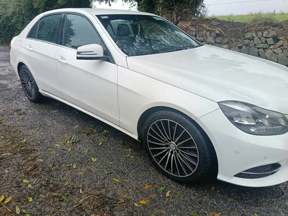 Mercedes E220 6 speed manual - Image 1
