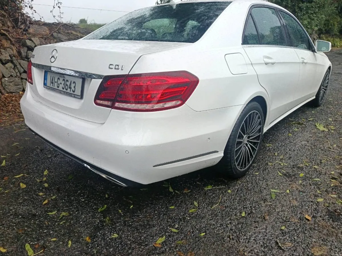 Mercedes E220 6 speed manual - Image 5