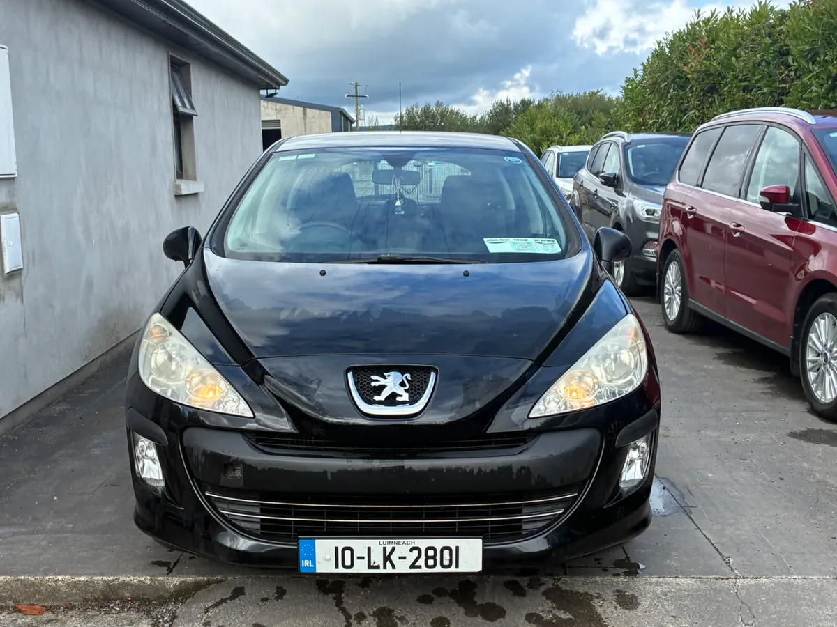 Peugeot 308 2010 - Image 2