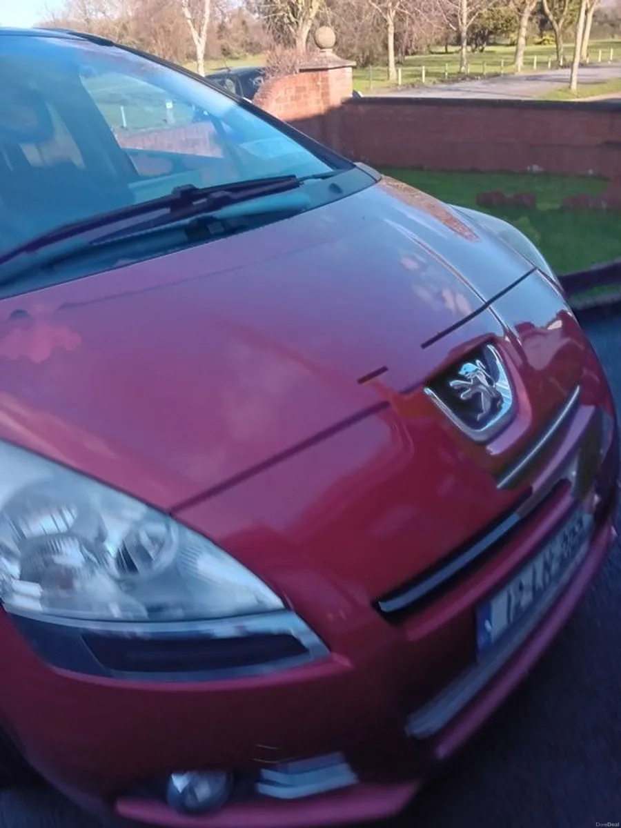 2012 Peugeot 5008 - Image 2