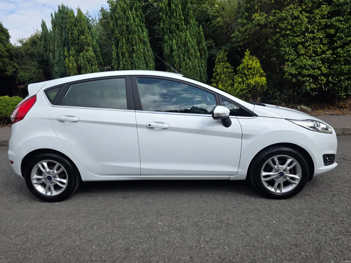 152 FORD FIESTA 1.25 ZETEC PETROL MANUAL - Image 5